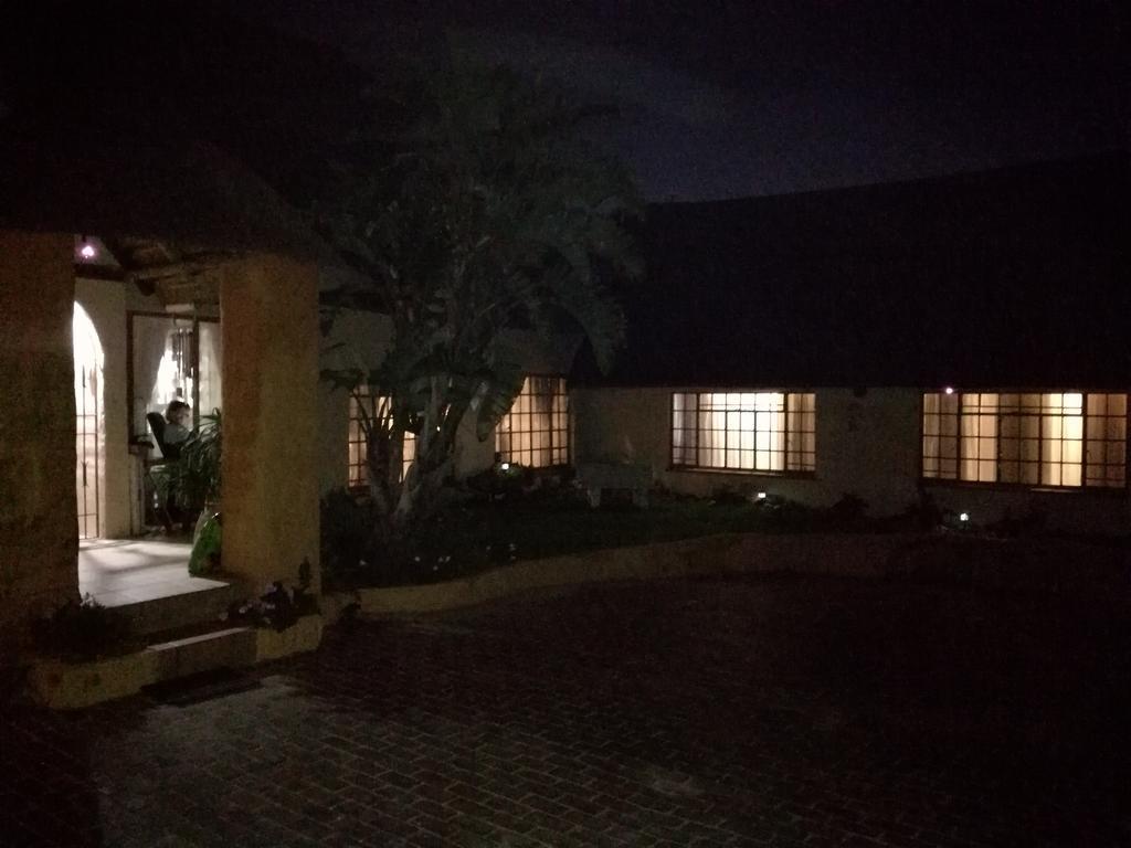 All Over Africa Guest House Kempton Park Luaran gambar