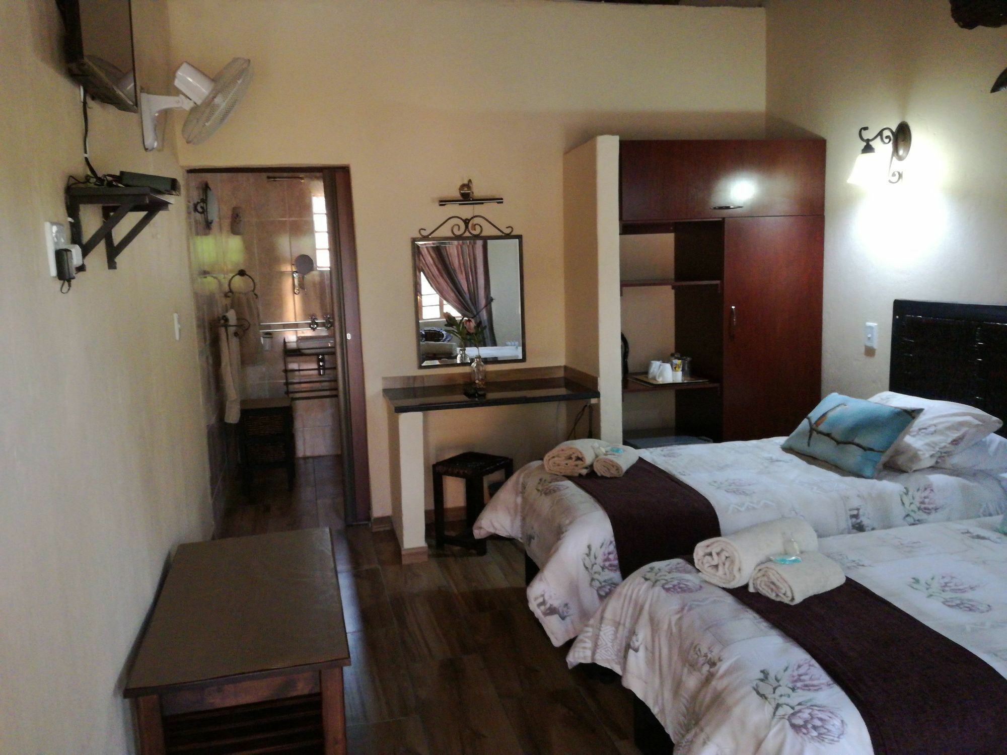All Over Africa Guest House Kempton Park Luaran gambar